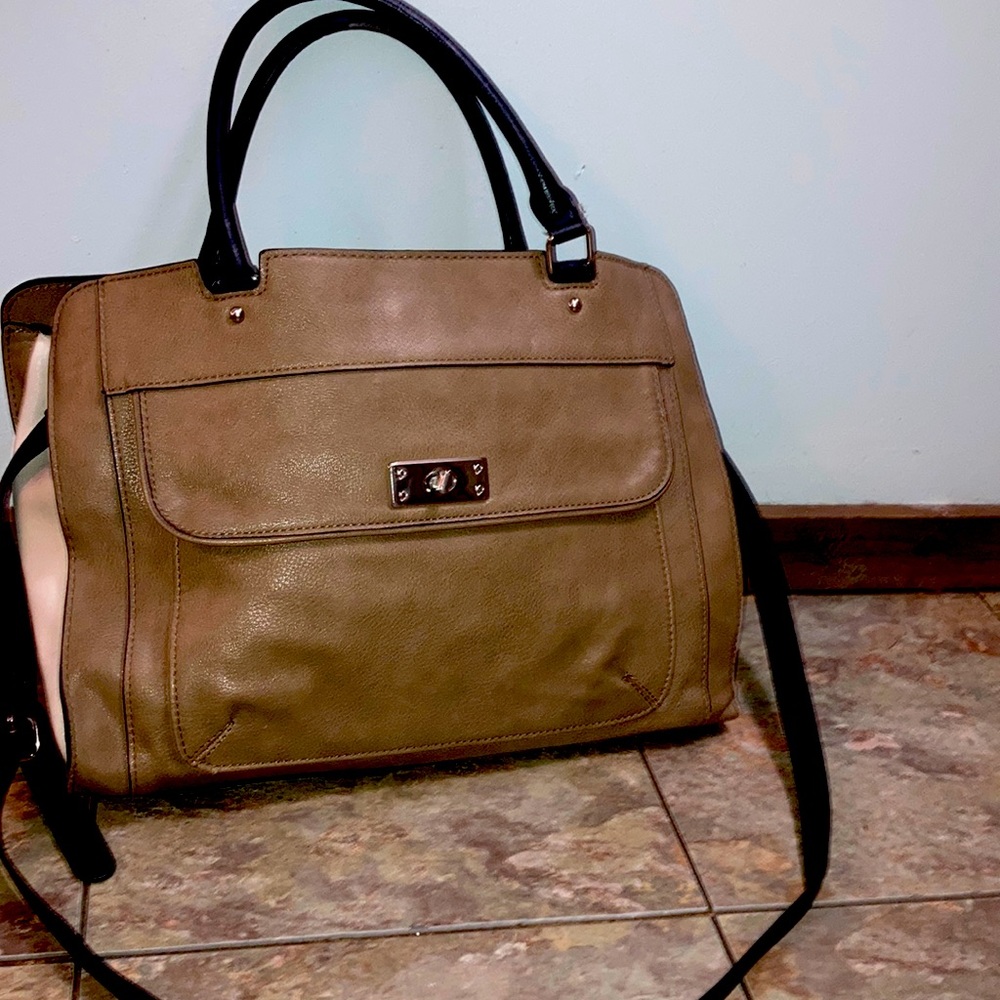 Vintage carry all